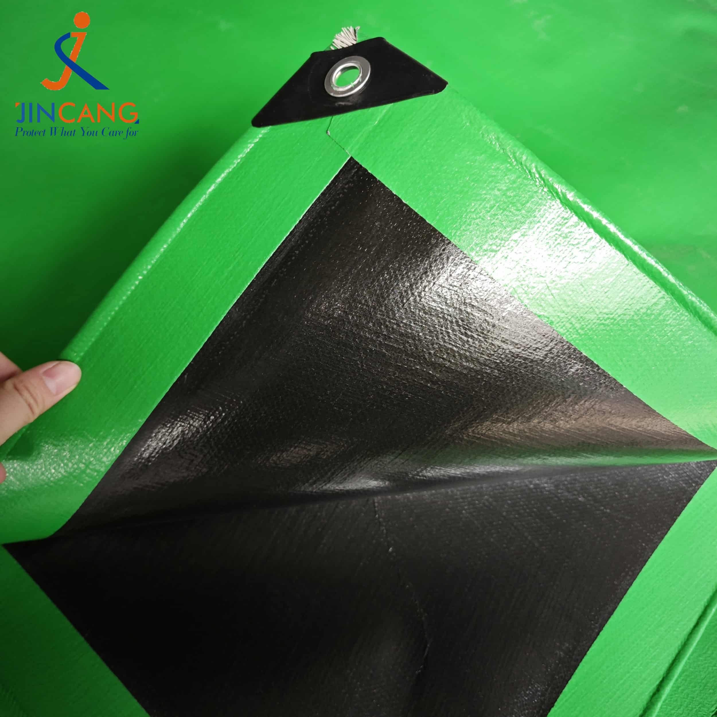 Bạt cỏ xanh 300 Gsm Virgin PE